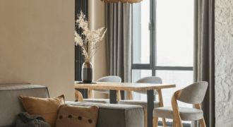 House in 5055 Hub St